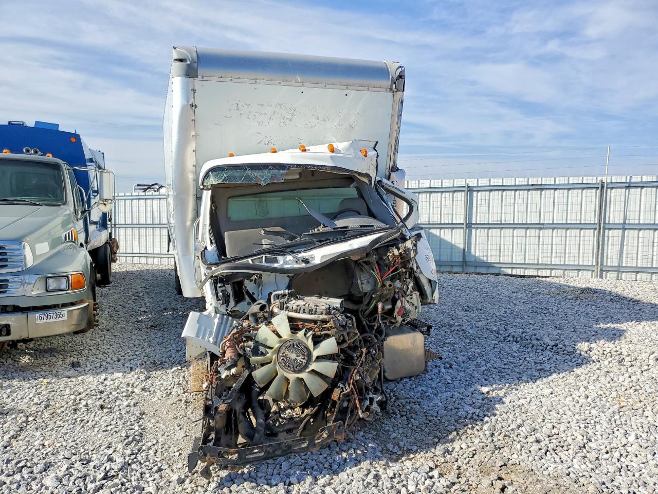 2020 Freightliner Business Class M2 BOX Truck