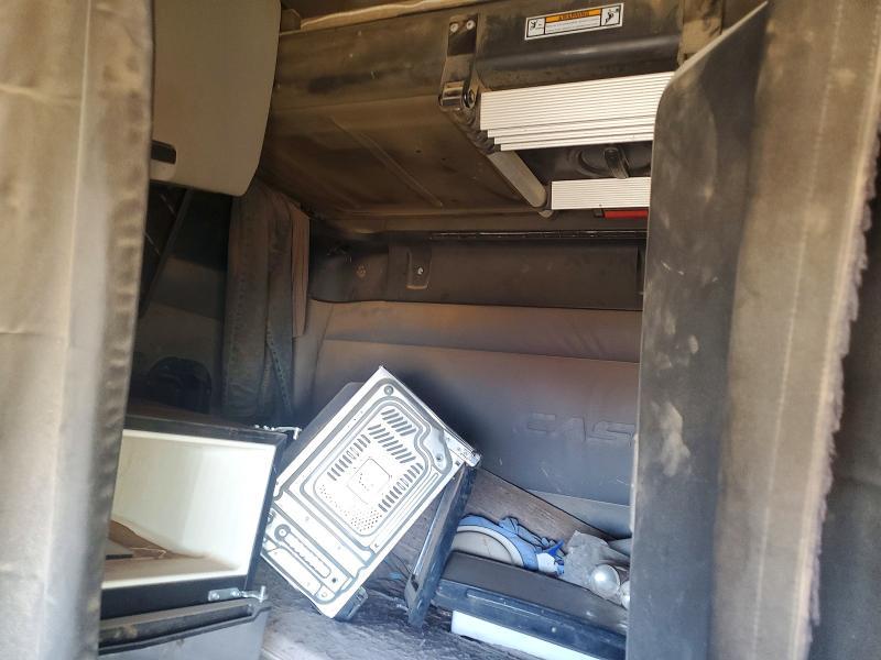 2022 Freigliner 2022 Freightliner Cascadia 126 Semi Truck