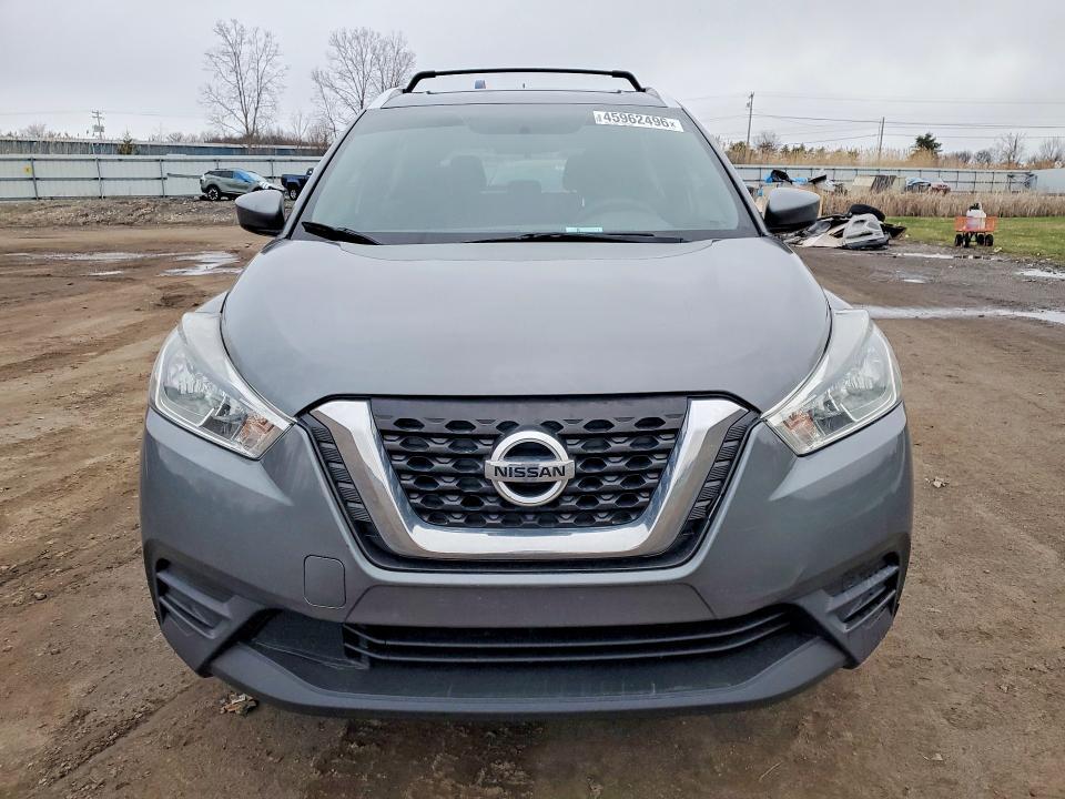 2019 Nissan Kicks sv