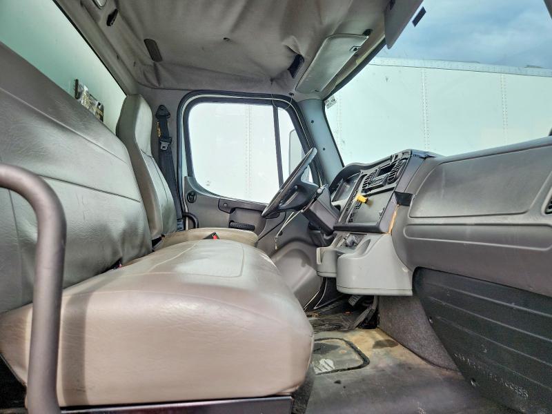 2007 Freigliner 2007 Freightliner Business Class M2 box Truck
