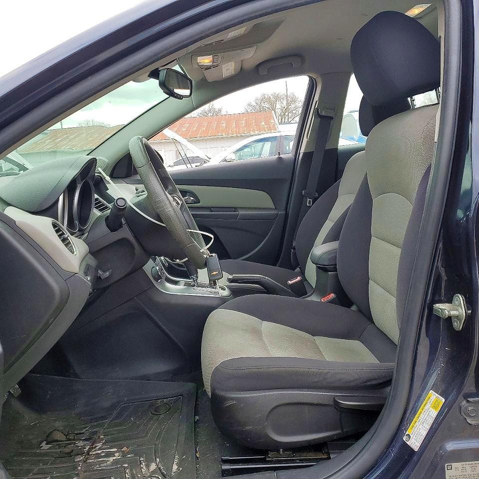 2014 Chev Cruze ls
