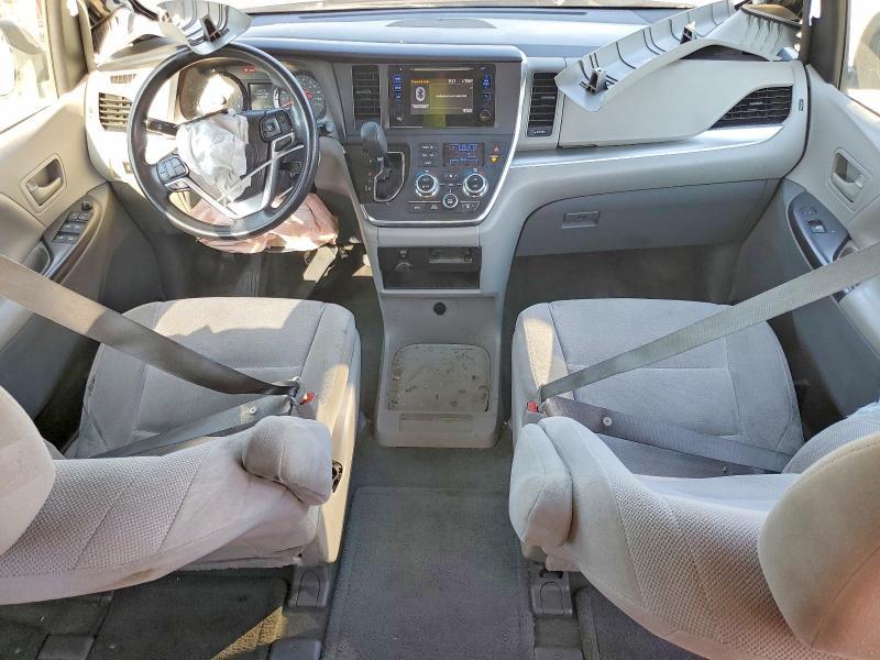 2016 Toyota Sienna l 7-passenger