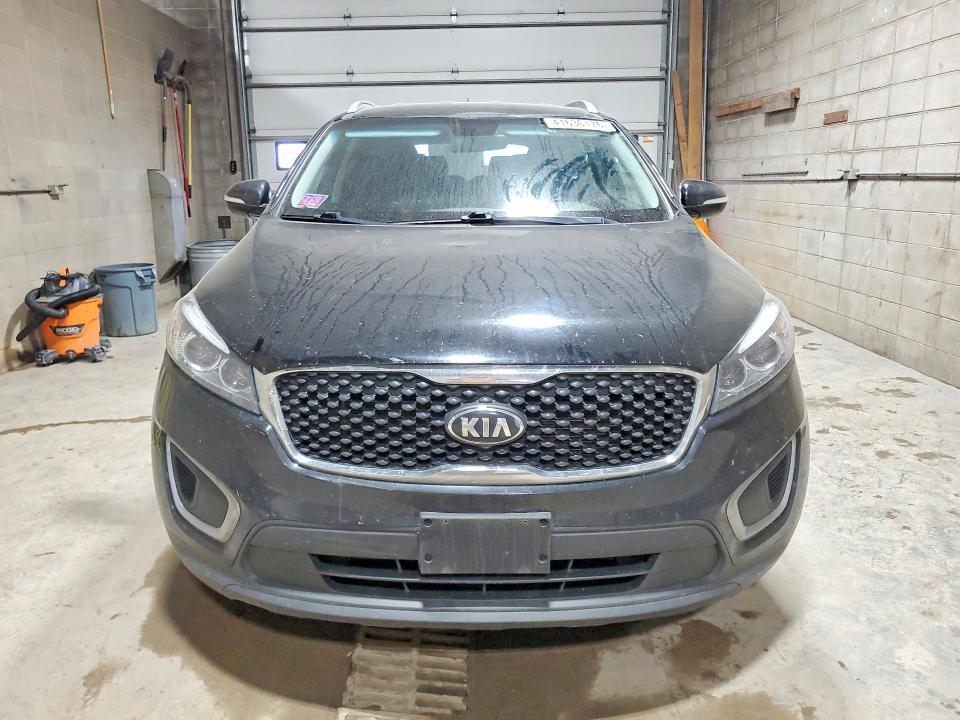 2016 KIA Sorento lx V6