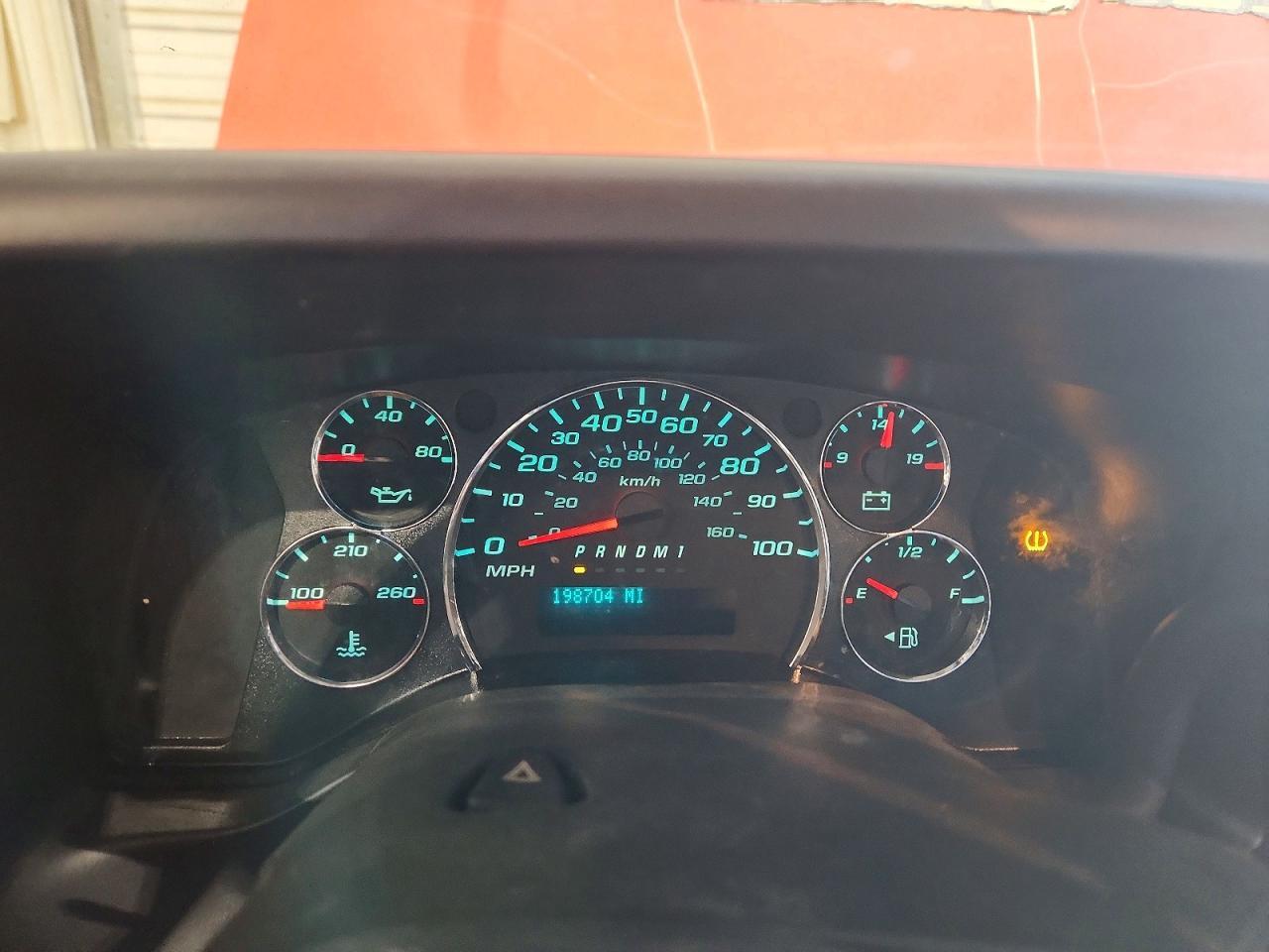 2014 Chev Express G2500