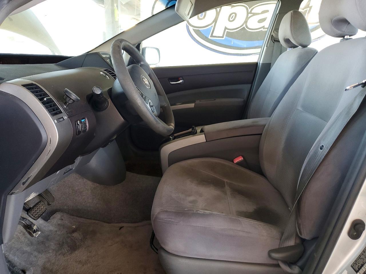 2004 Toyota Prius Base