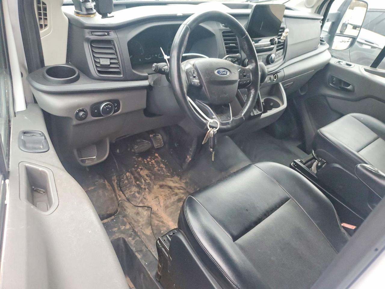 2021 Ford Transit Delivery Truck