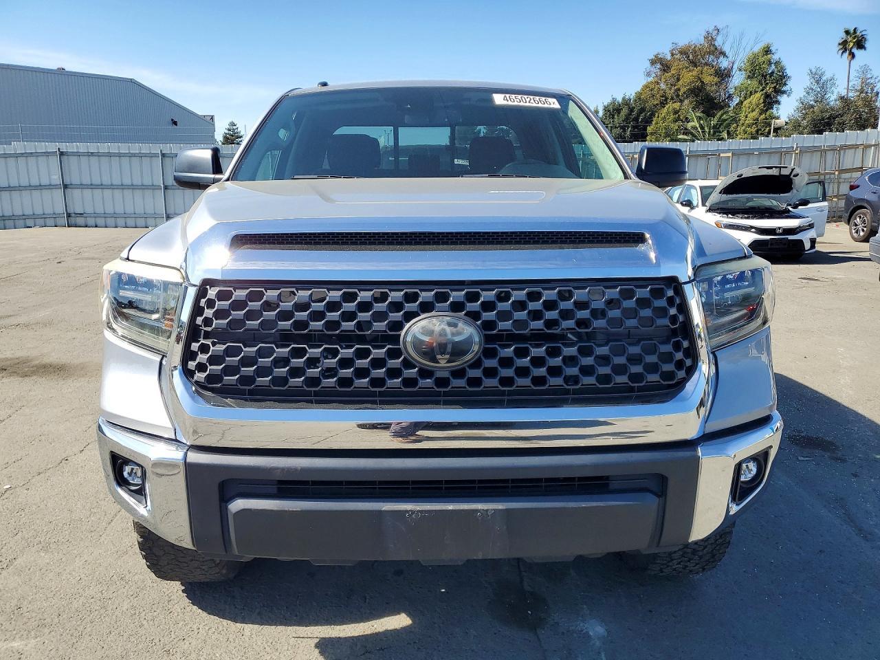 2018 Toyota Tundra SR5