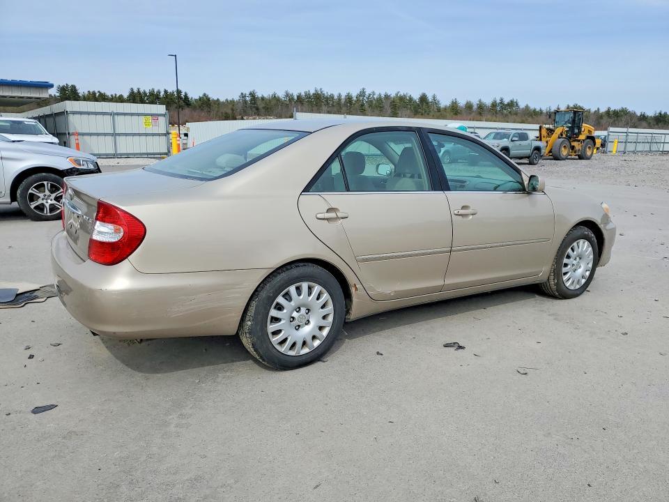 2004 Toyota Camry xle