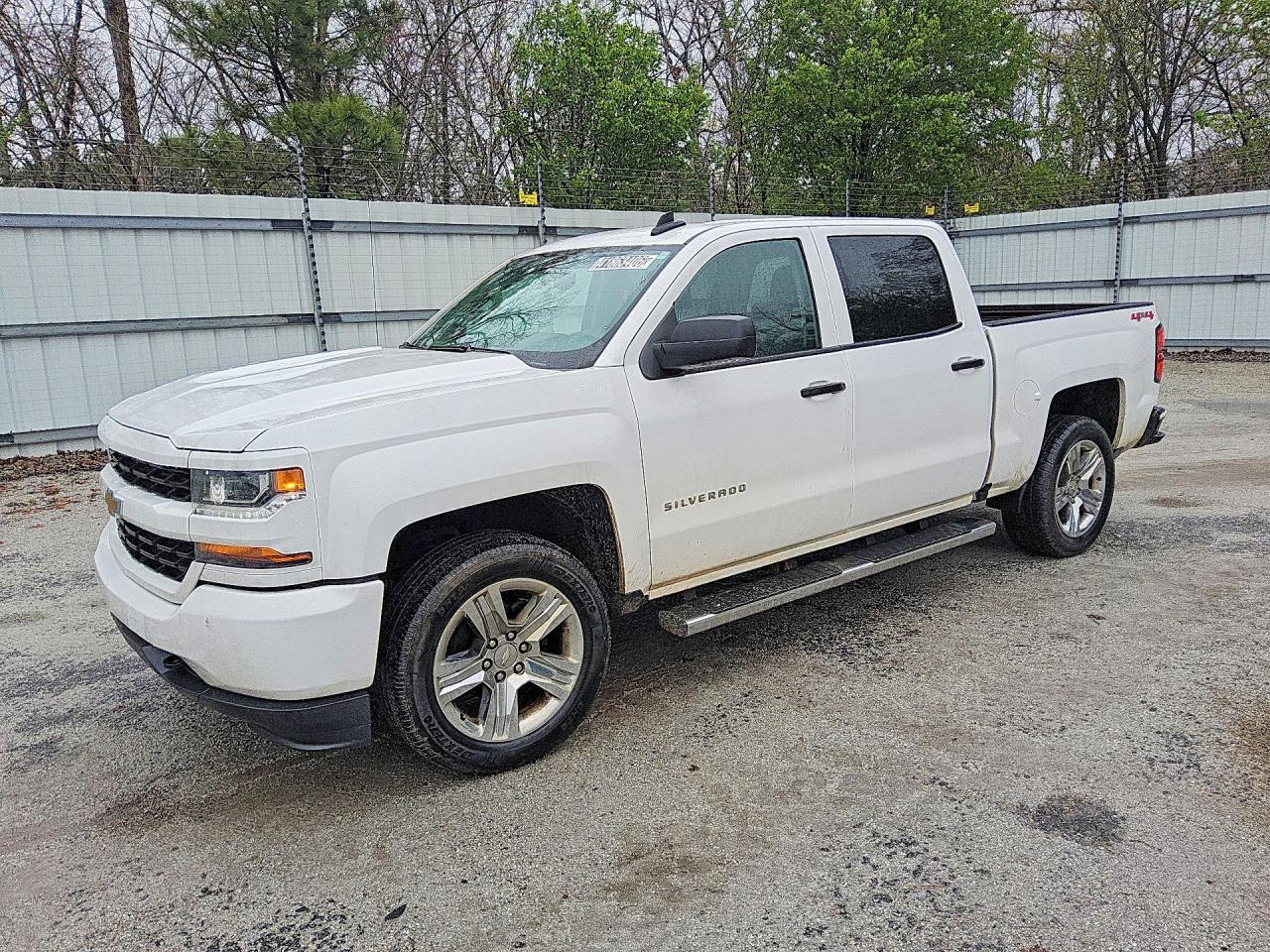 2018 Chevrolet Silverado K1500 Custom