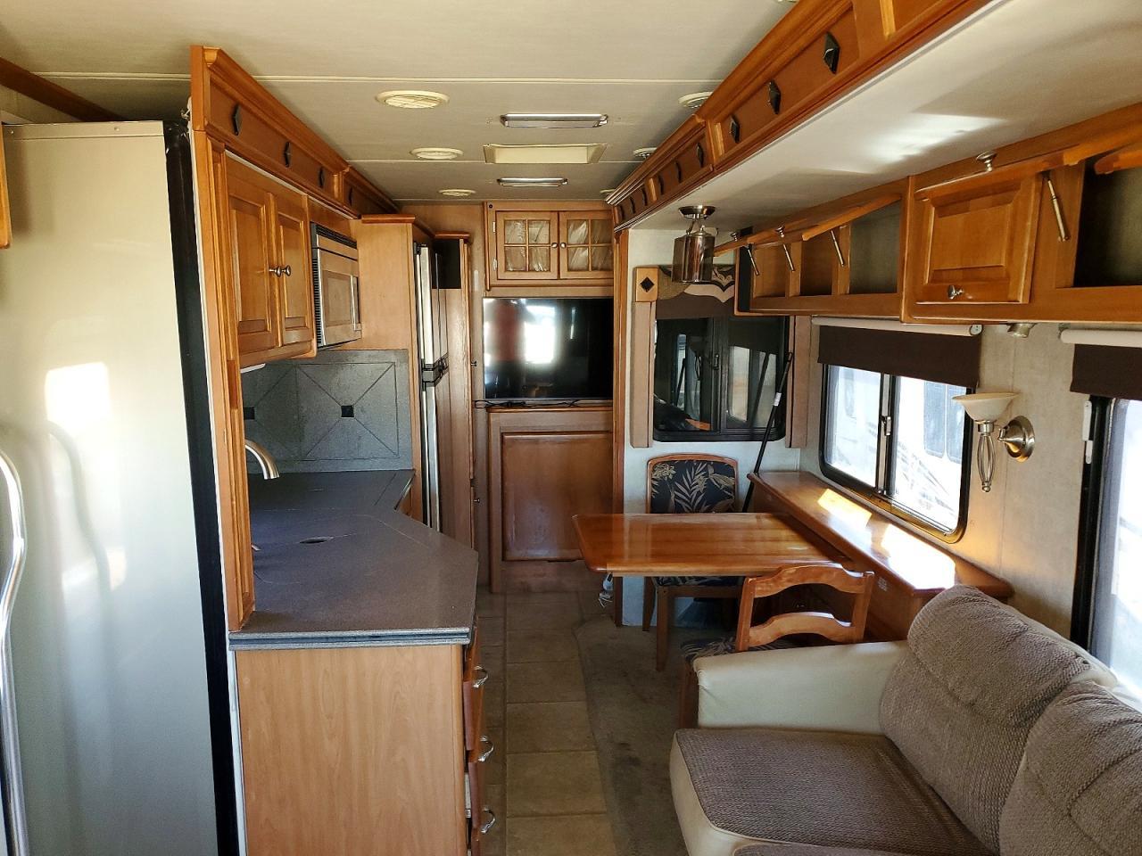2008 Freightliner Chassis RV