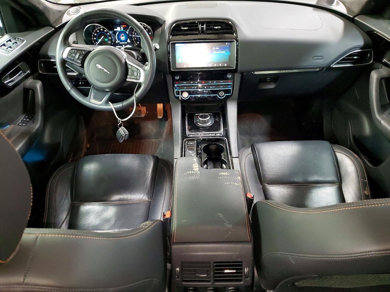 2020 Jaguar F-pace Prestige