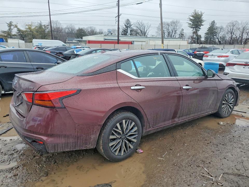 2024 Nissan Altima 2.5 sv