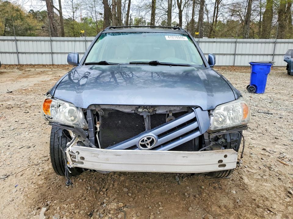 2005 Toyota Highlander Base