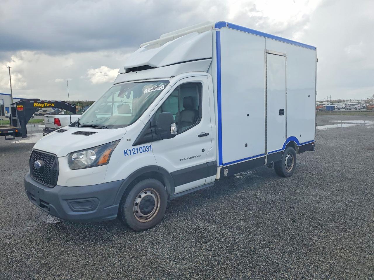 2020 Ford Transit Delivery Truck