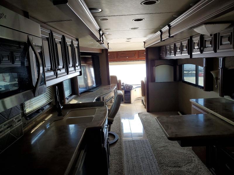2014 Freightliner Chassis XC
