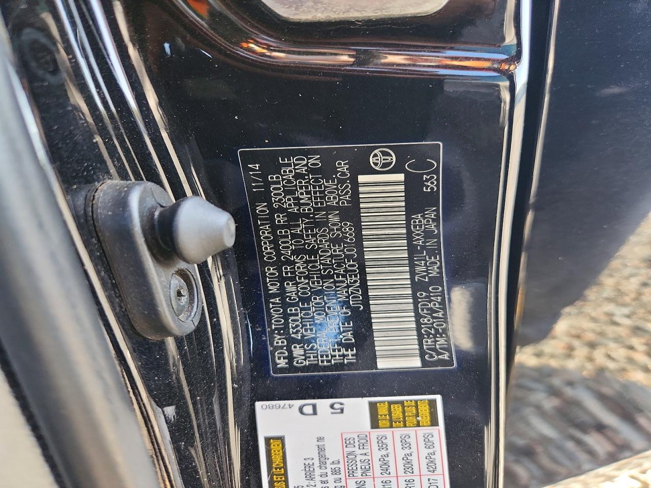 2015 Toyota Prius v Three