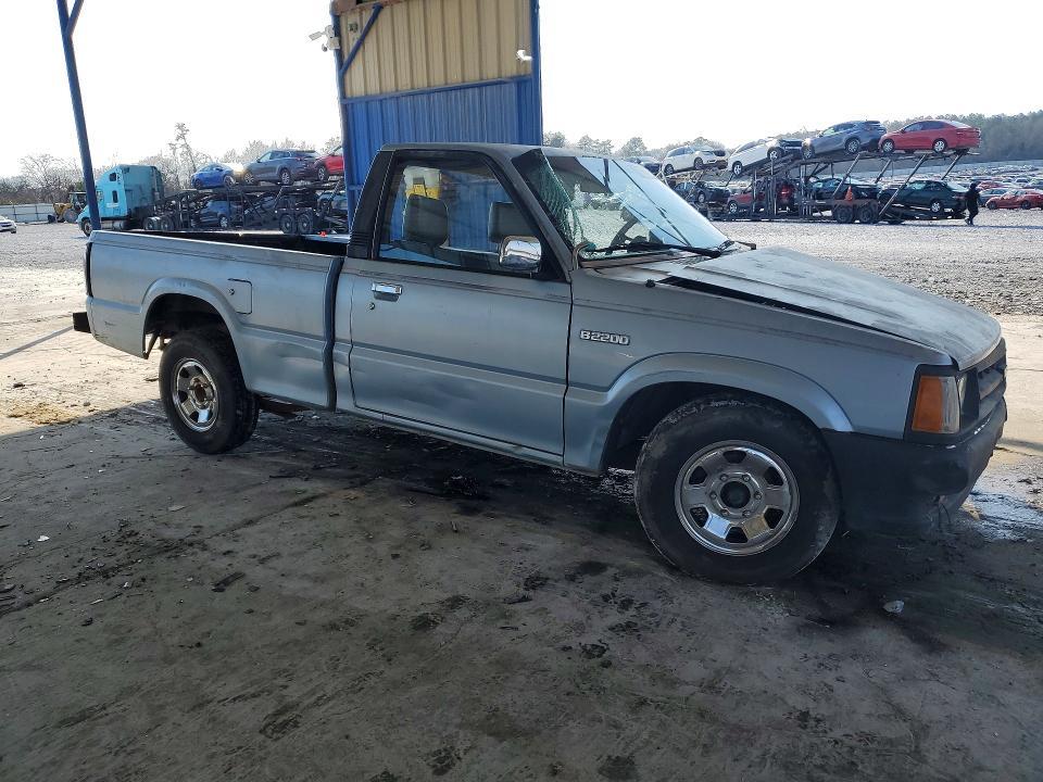 1991 Mazda B2200 Short BED