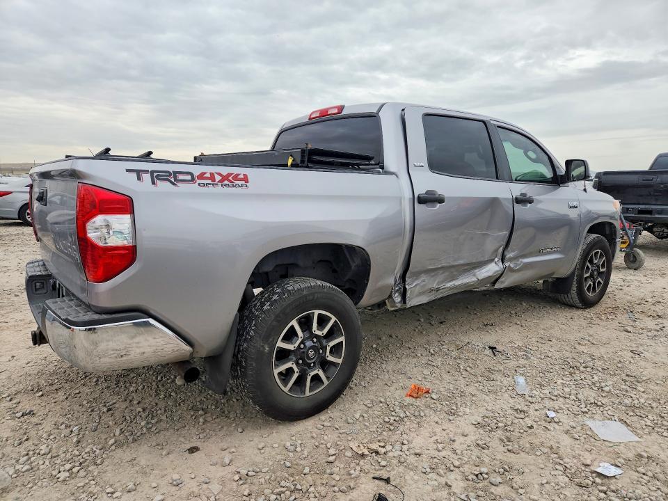 2016 Toyota Tundra SR5