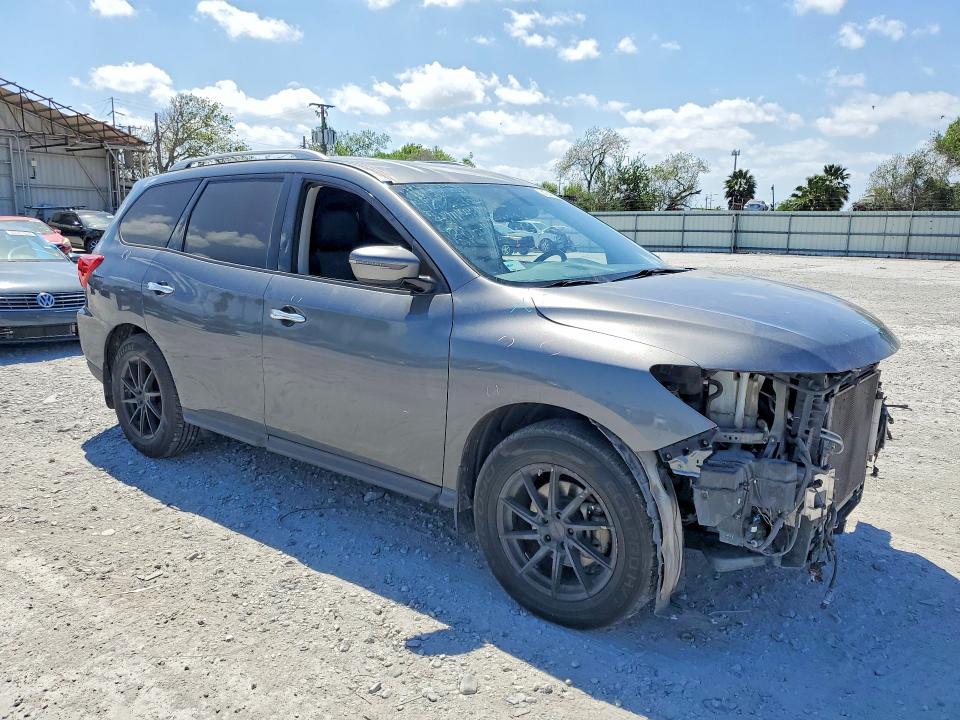 2018 Nissan Pathfinder sv