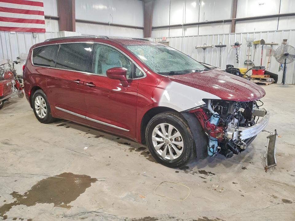 2019 Chrysler Pacifica Touring l