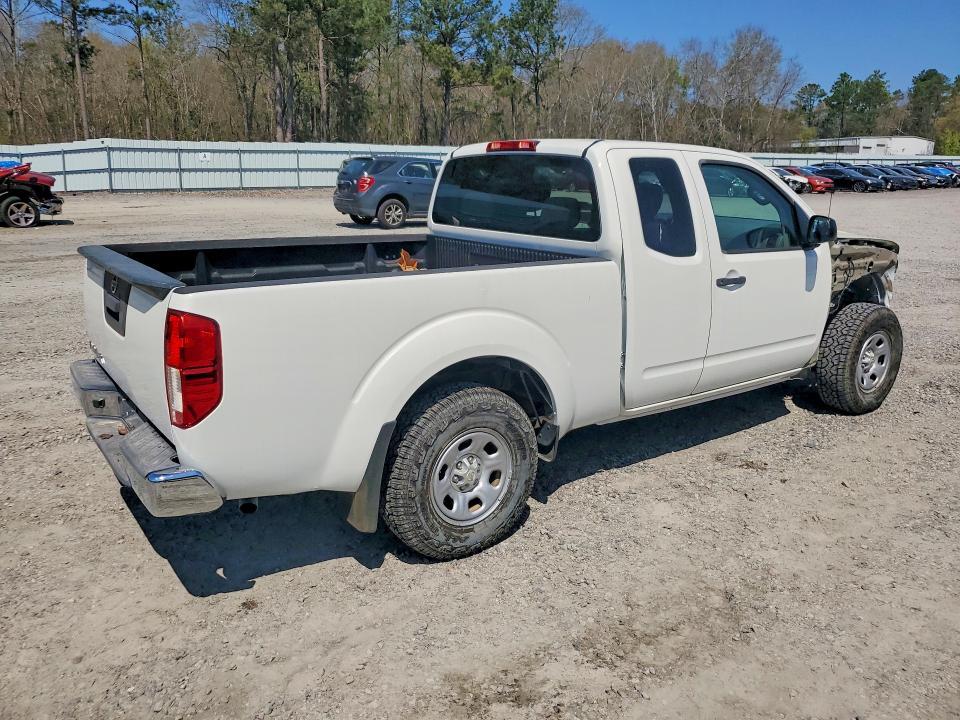 2018 Nissan Frontier s
