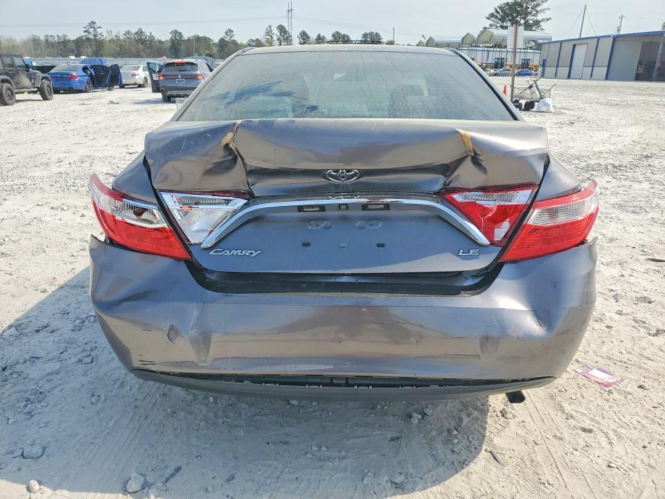 2017 Toyota Camry le