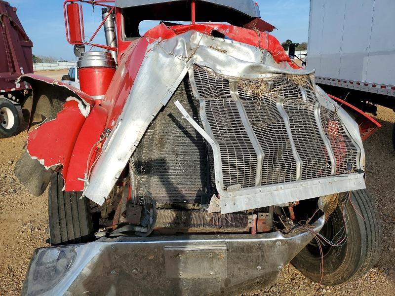 2001 Peterbilt Tractor 2001 Peterbilt 379 Semi Truck