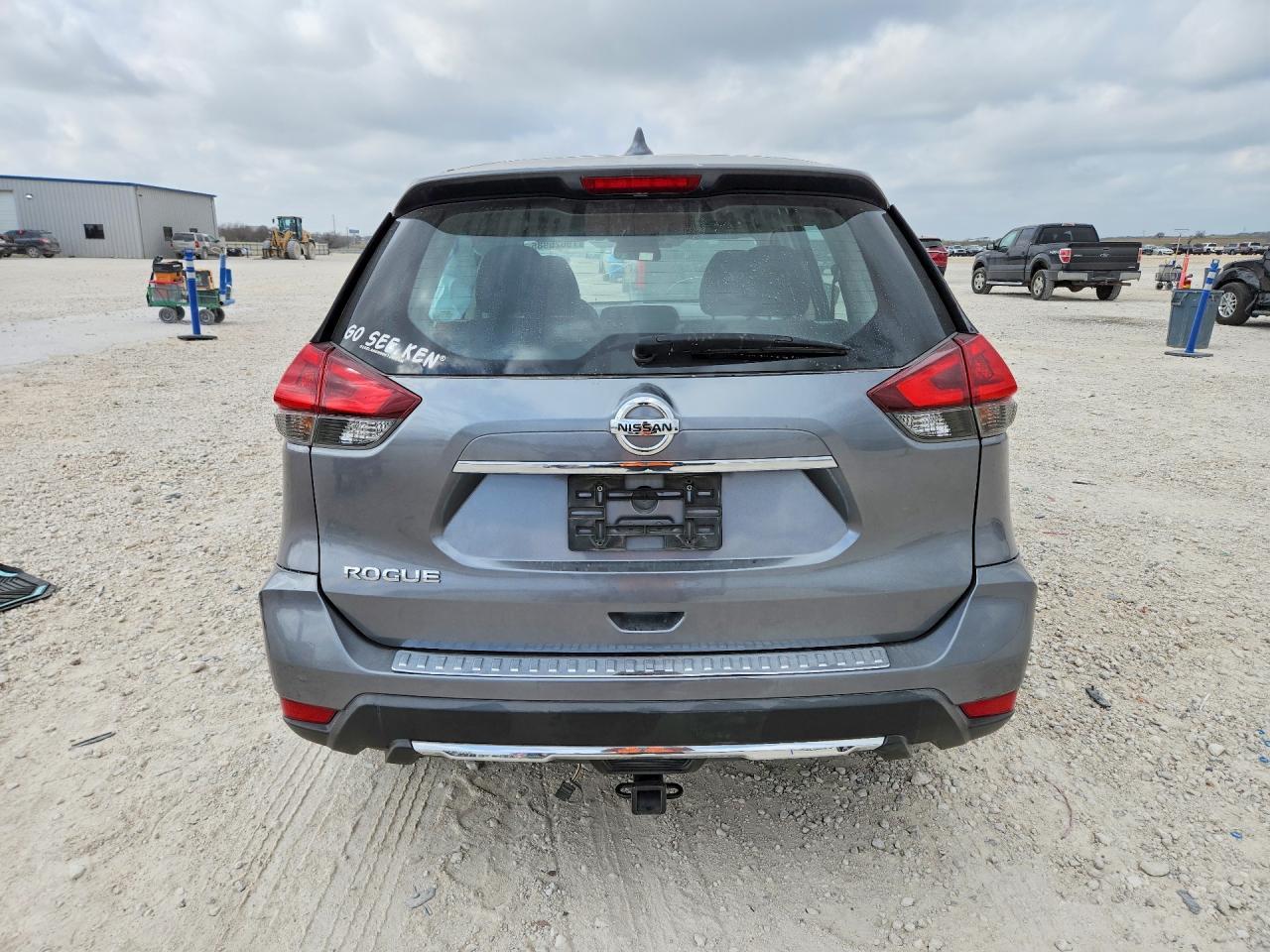 2018 Nissan Rogue s