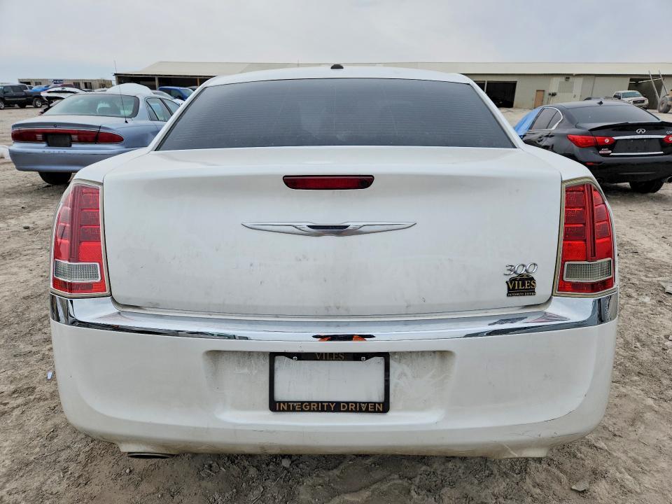 2011 Chrysler 300