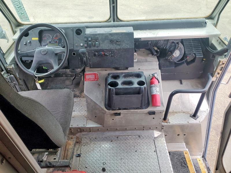 2020 Freightliner MT45G Chassis Delivery Truck