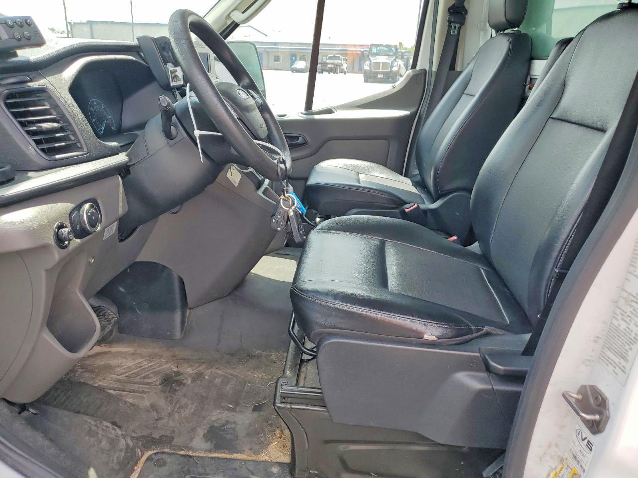 2020 Ford Transit Delivery Truck