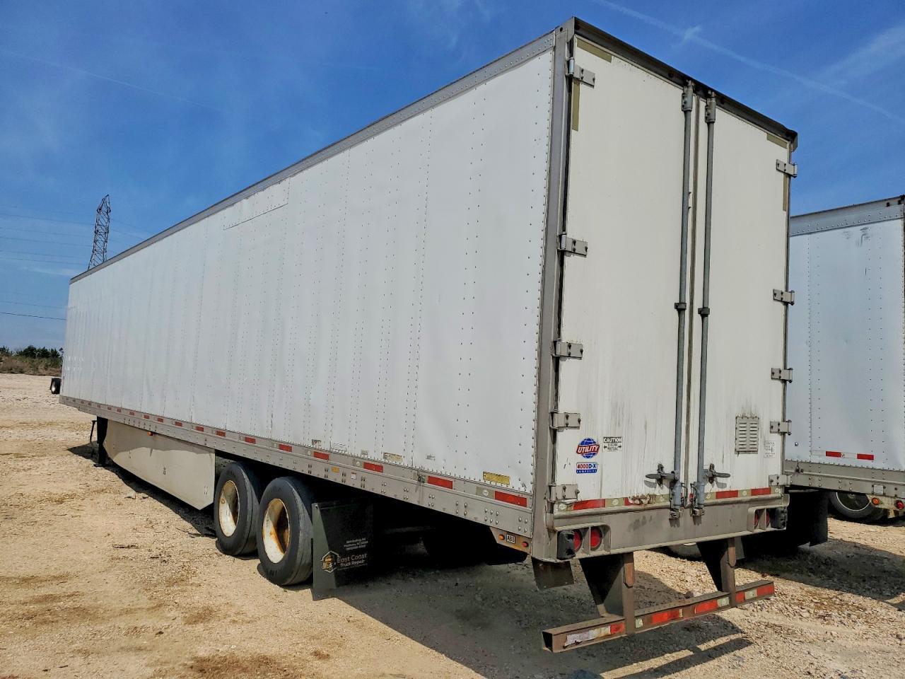 2016 Utility VS2DX DRY Van Trailer