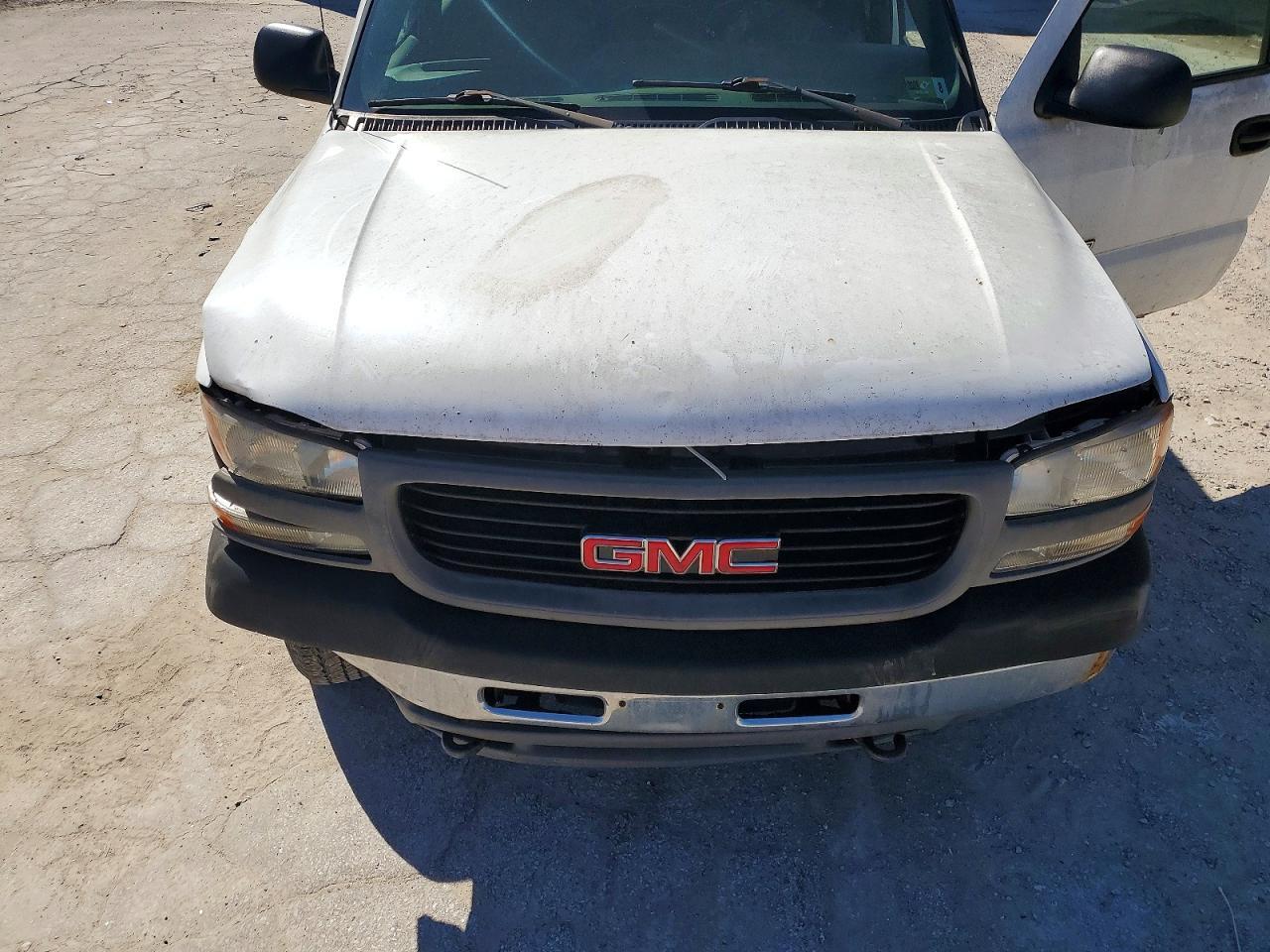 2002 GMC Sierra K2500 Heavy Duty