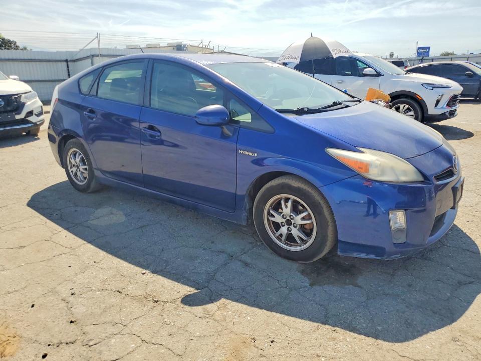 2010 Toyota Prius iii