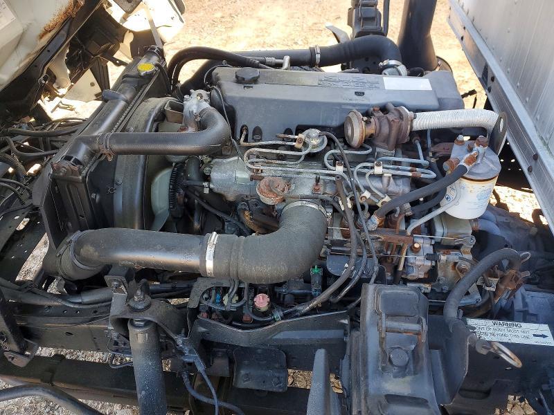 2001 Isuzu NPR HD BOX Truck