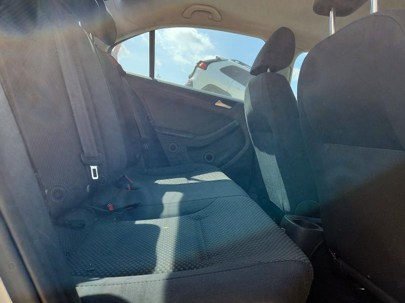2013 Volkswagen Jetta Base