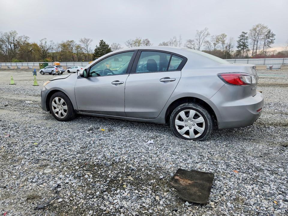 2013 Mazda 3 I
