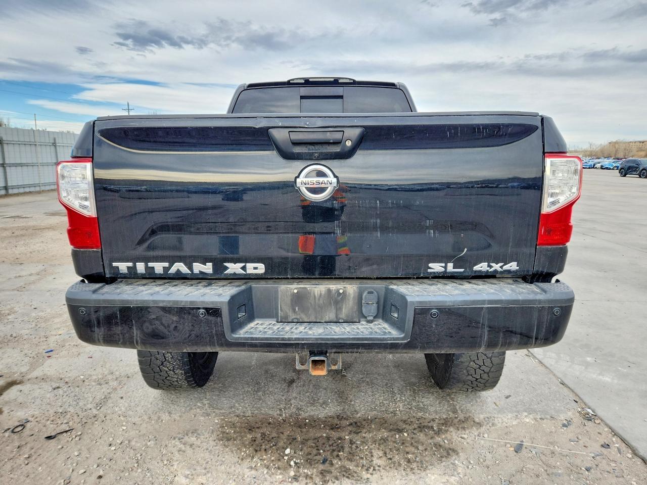 2016 Nissan Titan XD SL