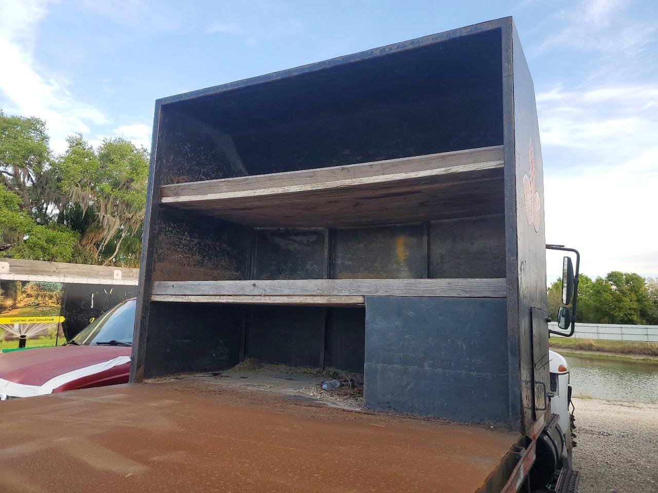 2003 International 4300 Flatbed Truck