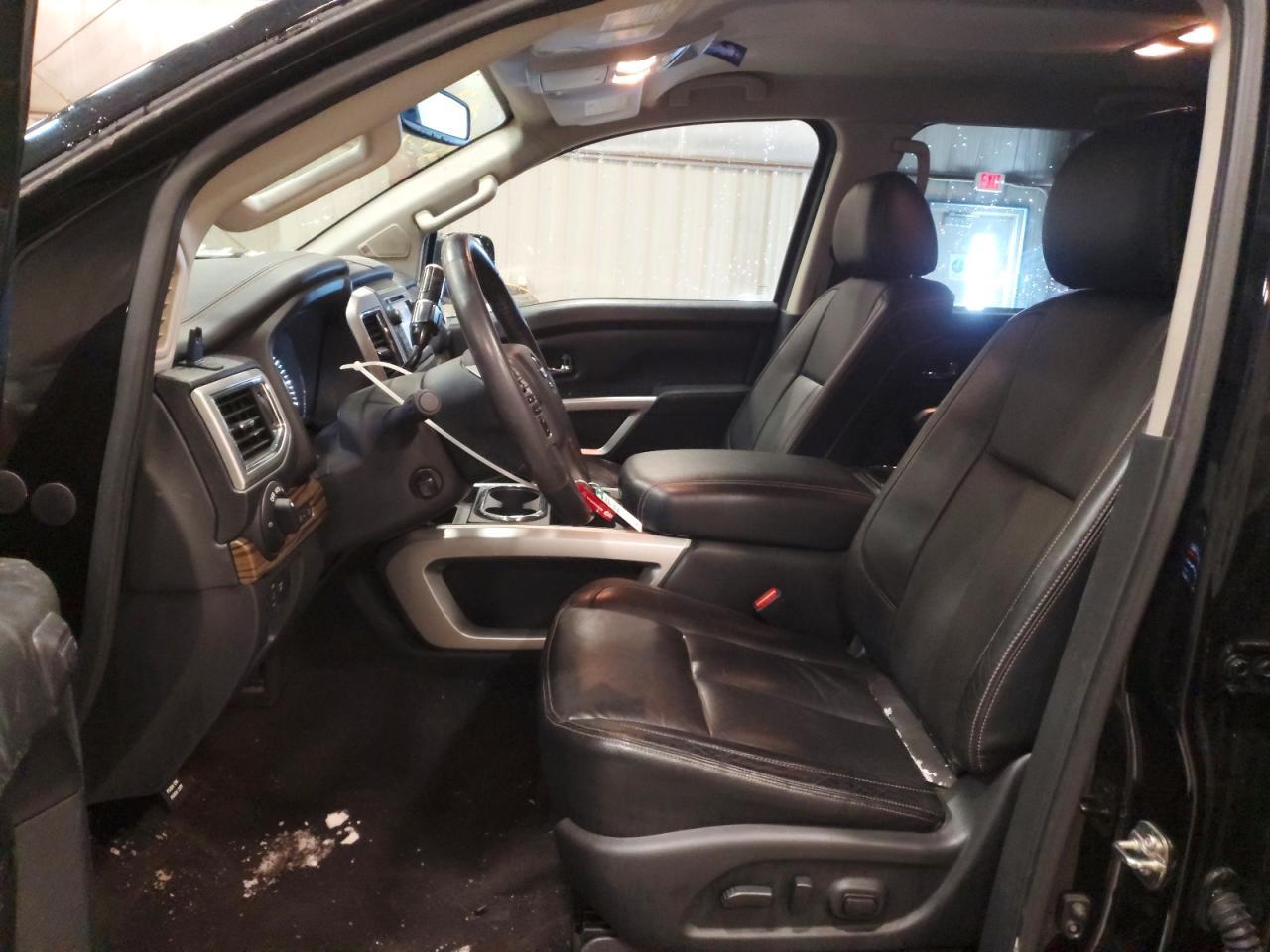 2017 Nissan Titan SL