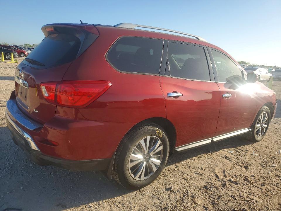 2018 Nissan Pathfinder sv