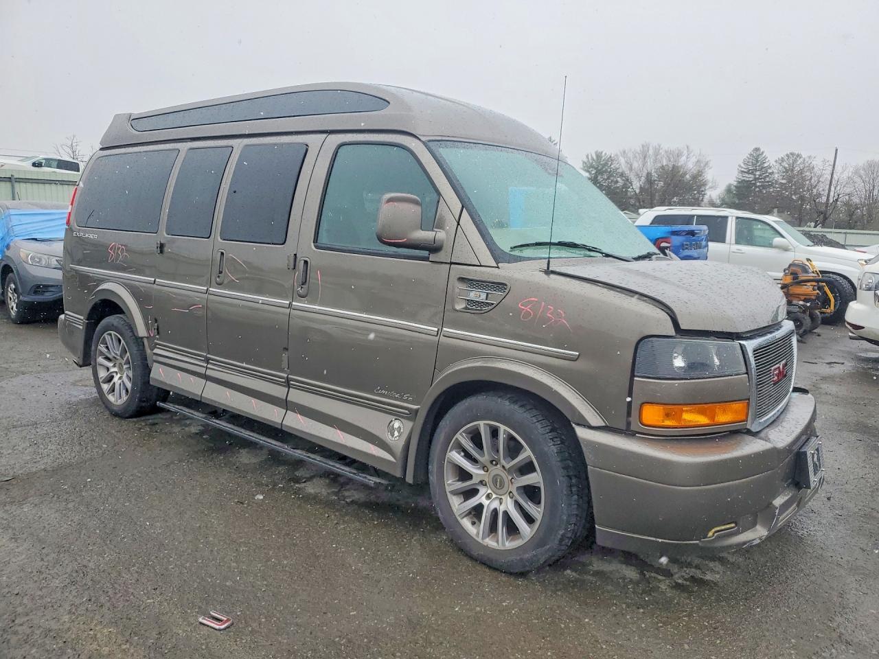 2021 GMC Savana G2500 LS