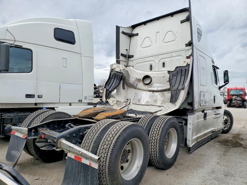 2021 Freigliner 2021 Freightliner Cascadia 126 Semi Truck