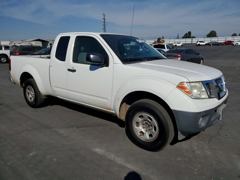 2013 Nissan Frontier s
