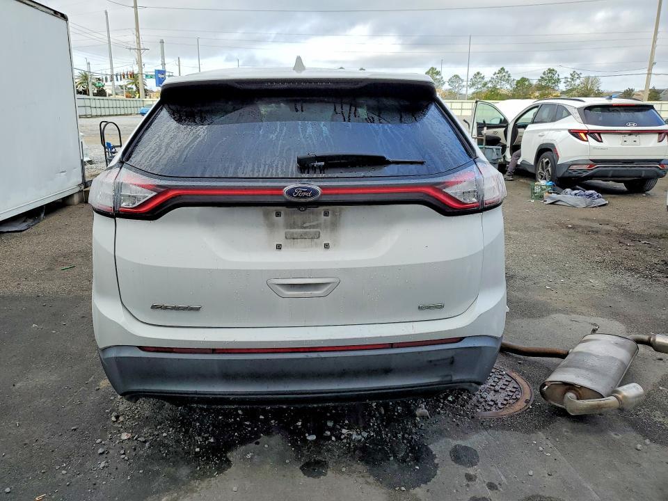 2017 Ford Edge se