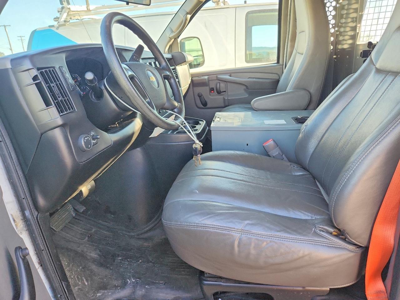 2013 Chev Rolet Express G2500 Utility / Service Van