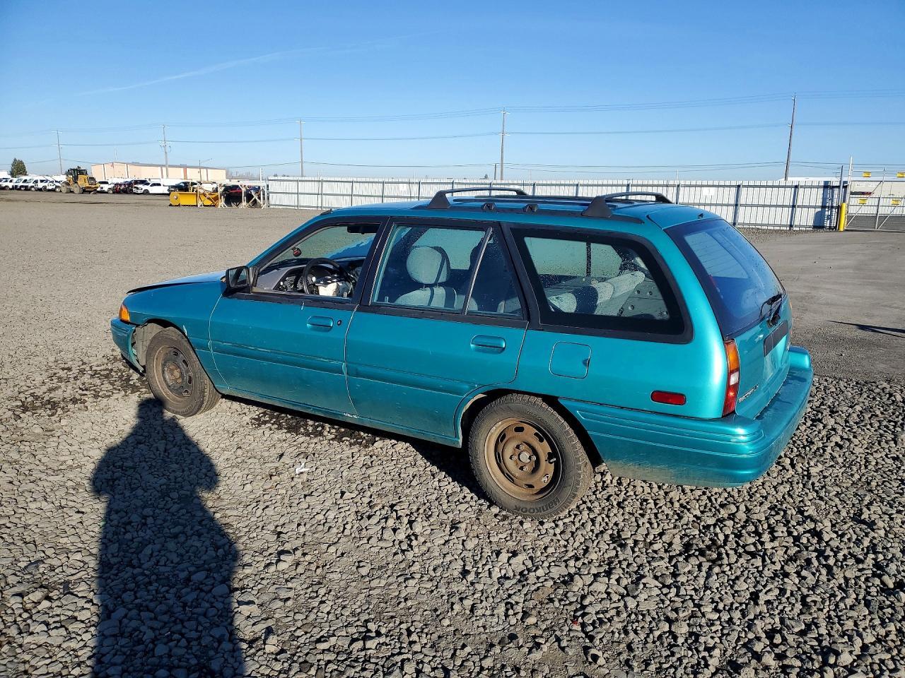 1995 Ford Escort lx