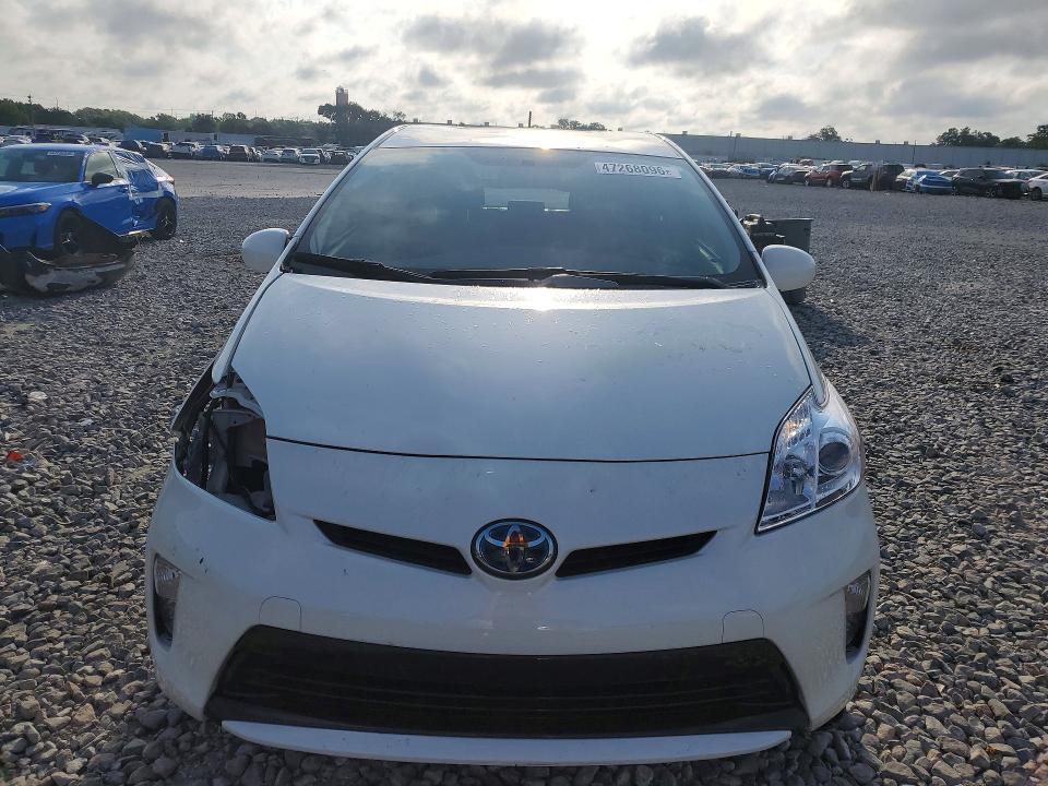 2014 Toyota Prius two
