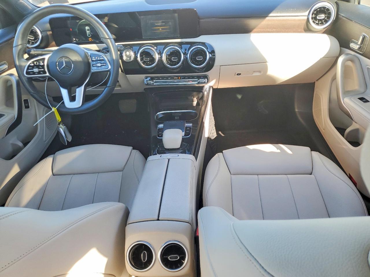 2019 Mercedes-Benz A 220
