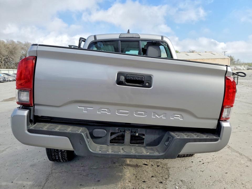 2018 Toyota Tacoma SR